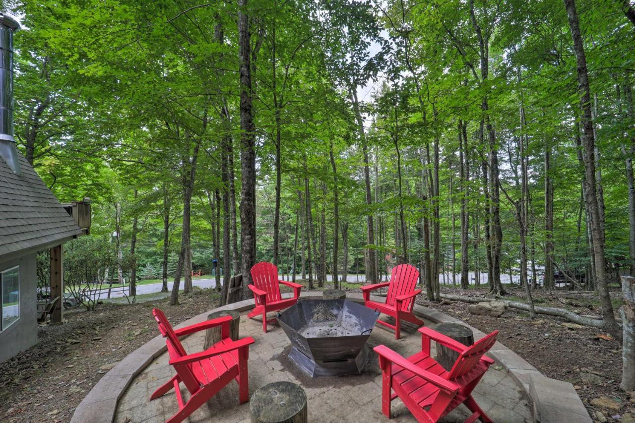 A-Frame Cabin With Hot Tub 1 Mi To Beech Mountain! Bagian luar foto