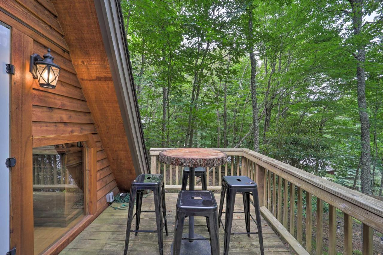 A-Frame Cabin With Hot Tub 1 Mi To Beech Mountain! Bagian luar foto