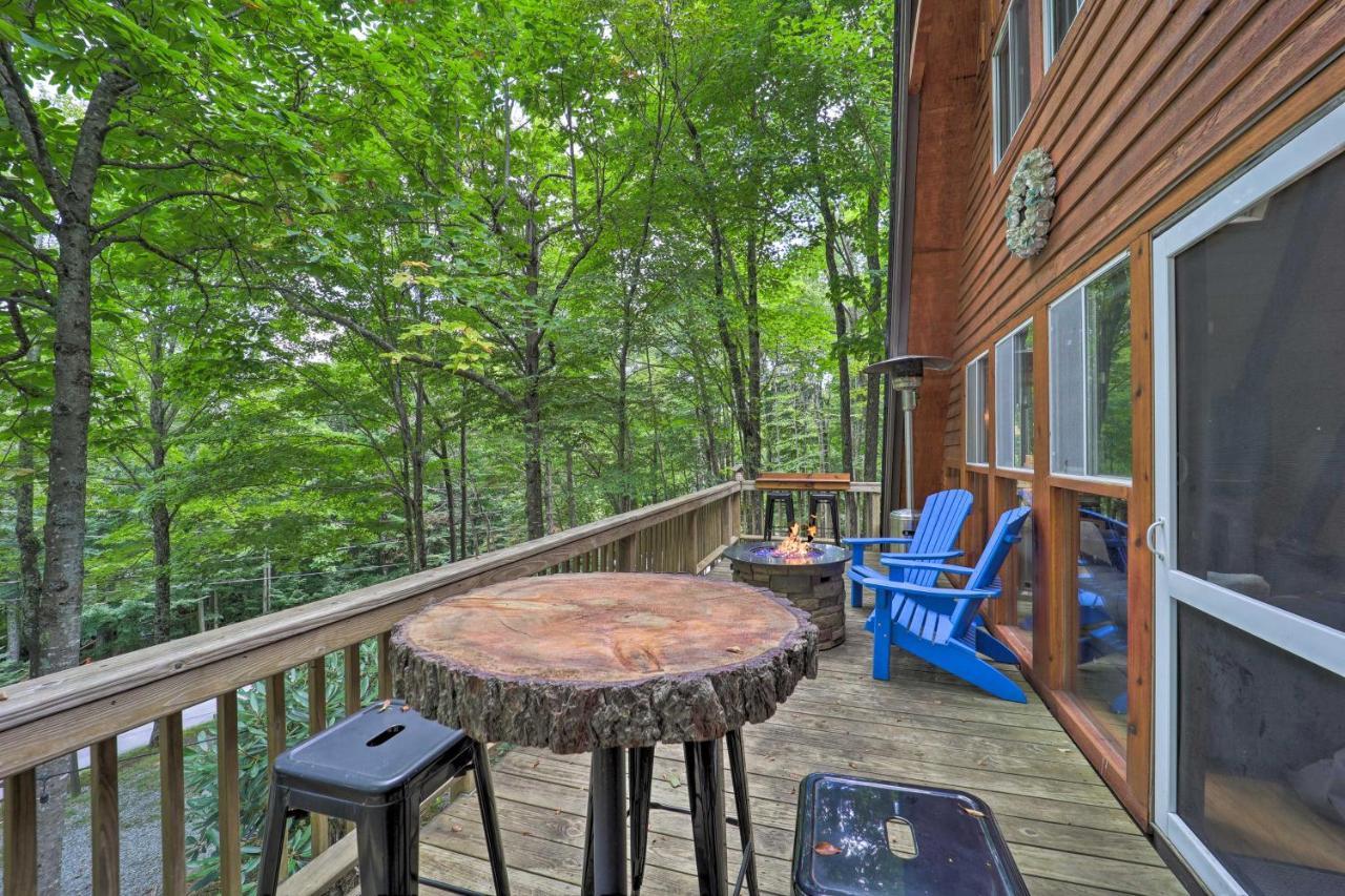 A-Frame Cabin With Hot Tub 1 Mi To Beech Mountain! Bagian luar foto