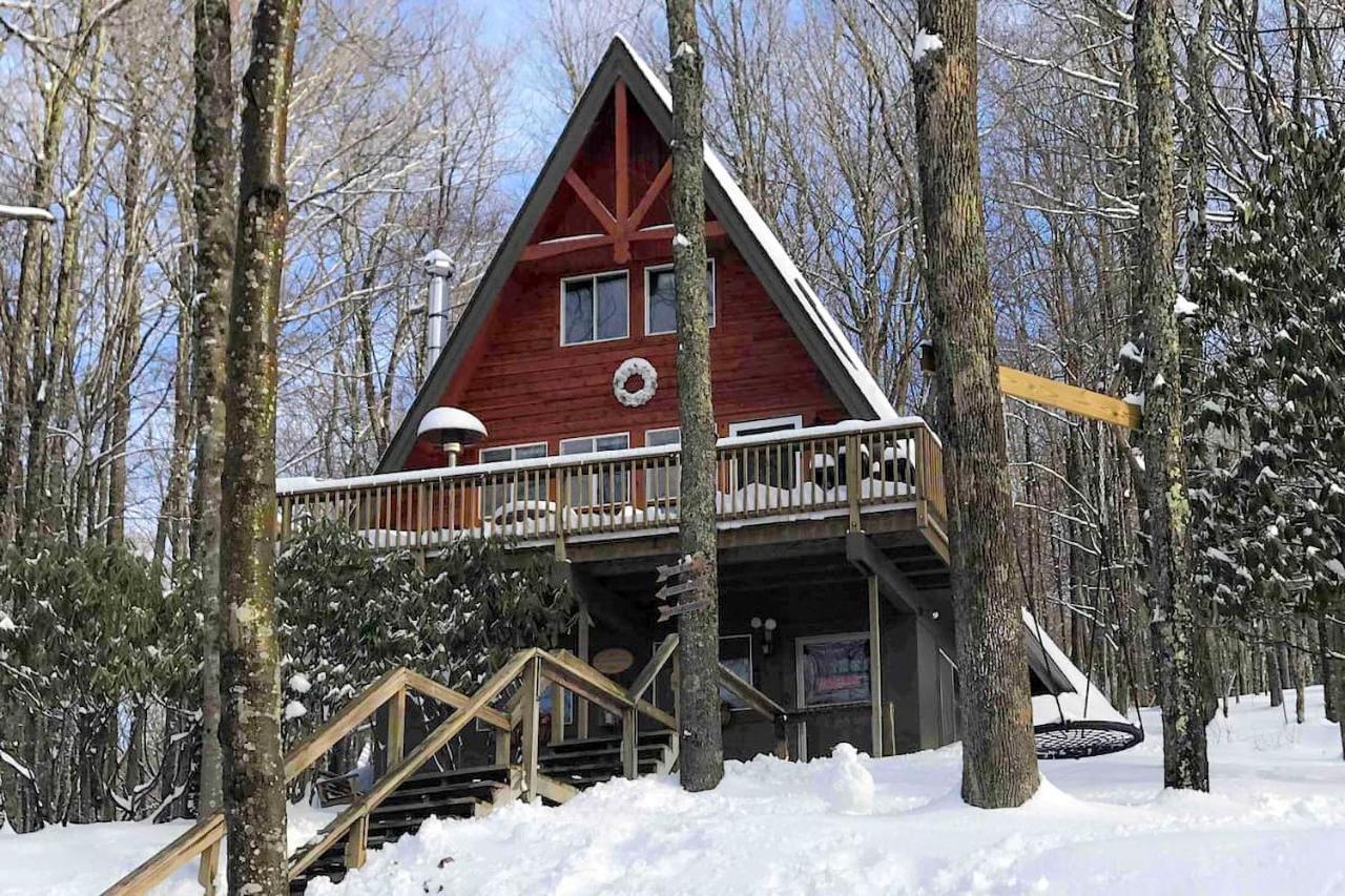 A-Frame Cabin With Hot Tub 1 Mi To Beech Mountain! Bagian luar foto