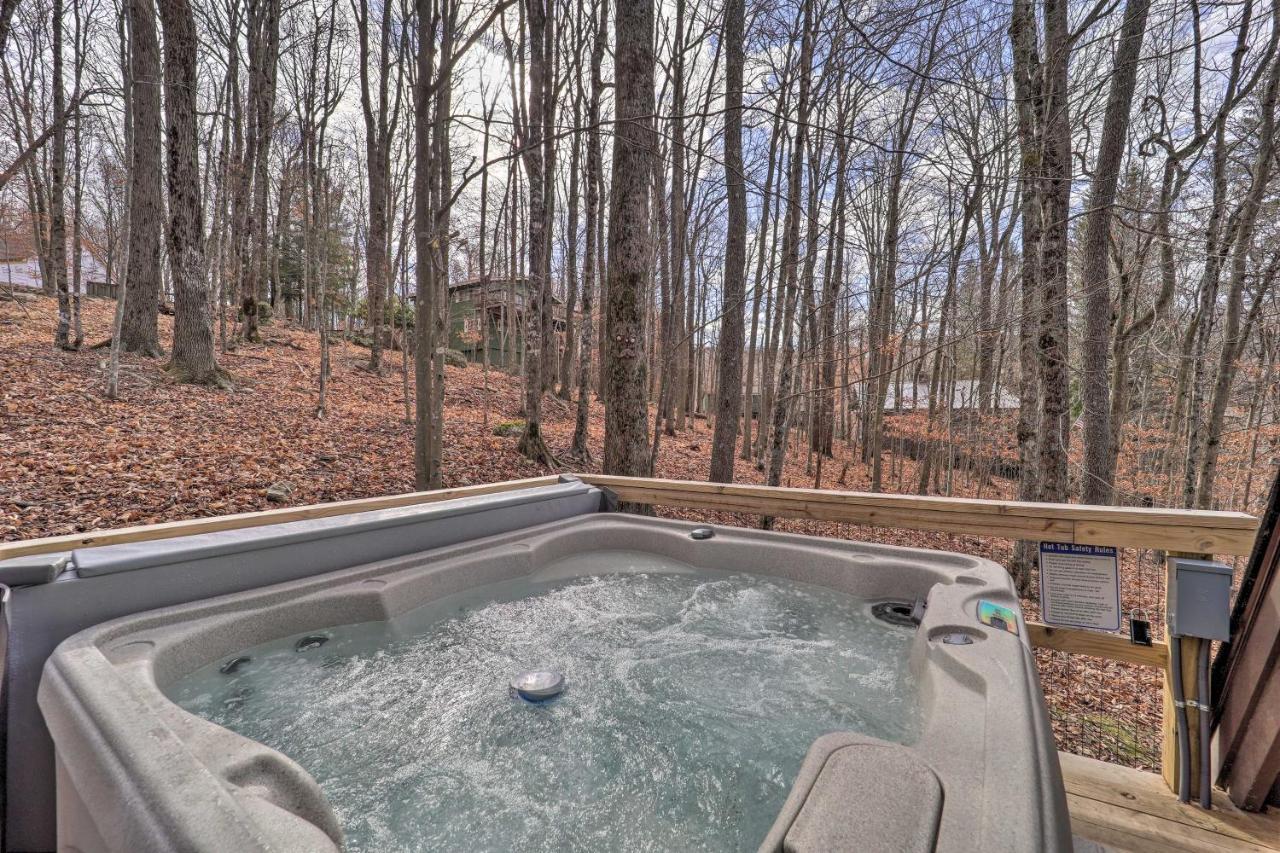 A-Frame Cabin With Hot Tub 1 Mi To Beech Mountain! Bagian luar foto