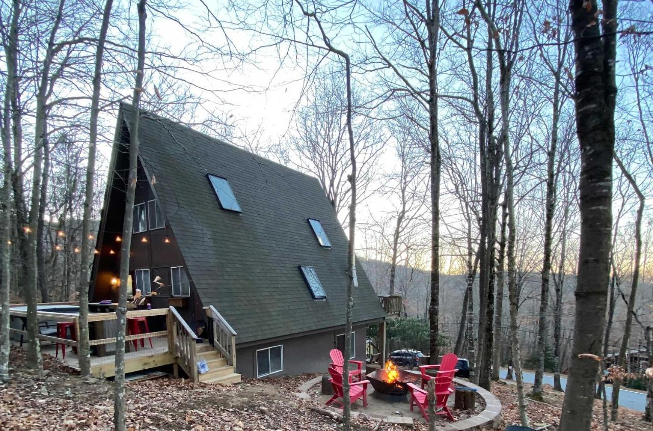 A-Frame Cabin With Hot Tub 1 Mi To Beech Mountain! Bagian luar foto