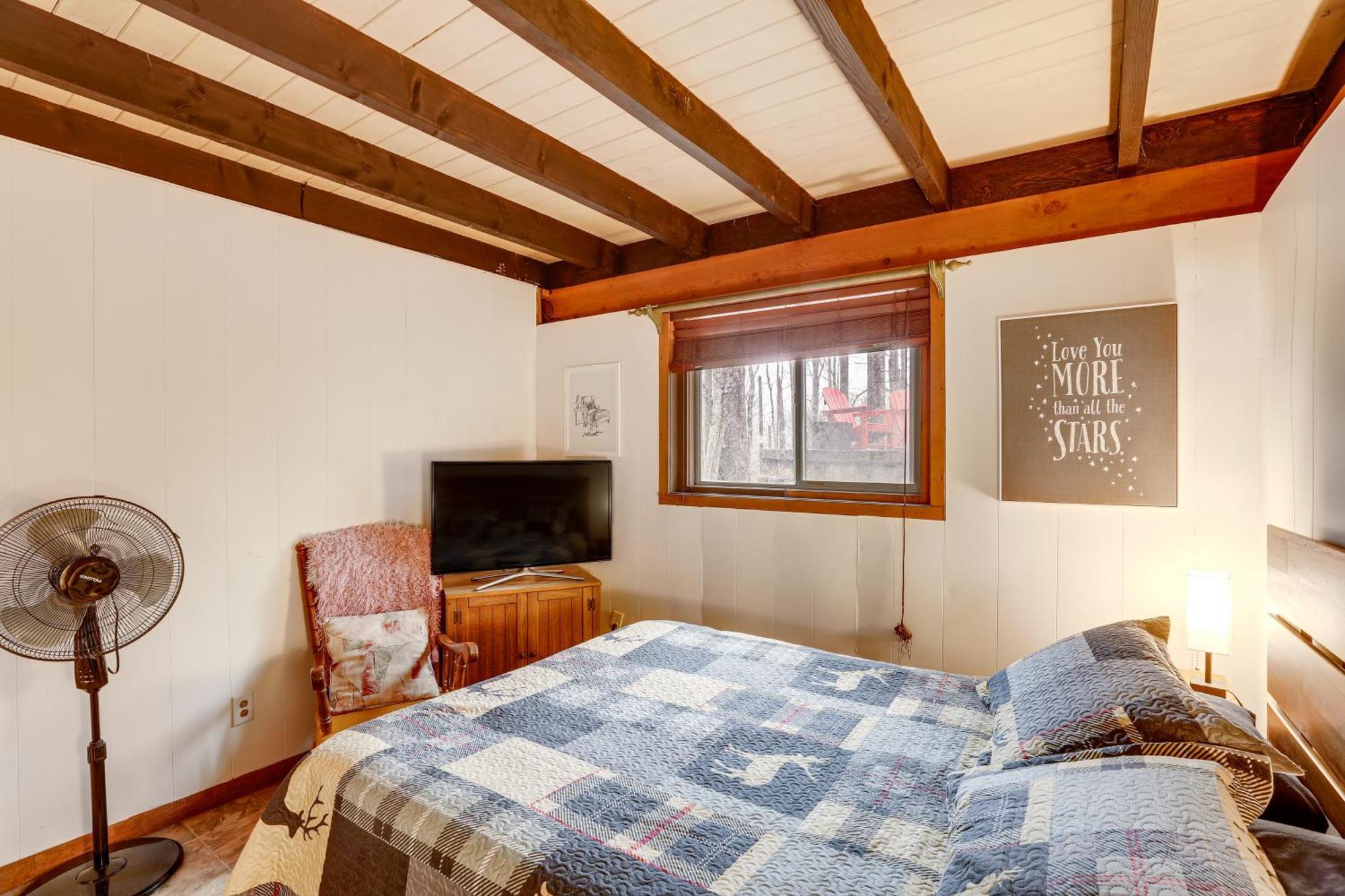 A-Frame Cabin With Hot Tub 1 Mi To Beech Mountain! Bagian luar foto