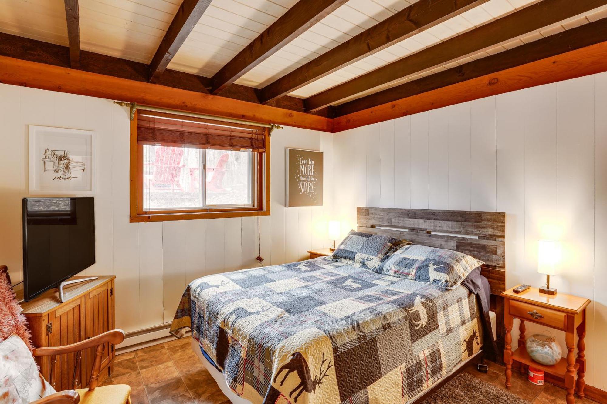 A-Frame Cabin With Hot Tub 1 Mi To Beech Mountain! Bagian luar foto
