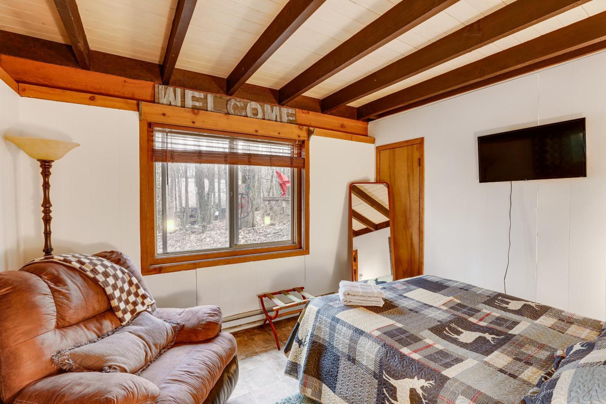 A-Frame Cabin With Hot Tub 1 Mi To Beech Mountain! Bagian luar foto